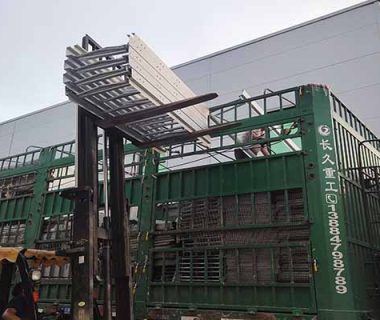 delivery-automated-broiler-cages-for-40000-birds-to-philippines